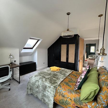 Seaside Rentals Bournemouth - 2Br, Upto 6Ppl, Beach 3 Min Walk, Dogs Ok, Wifi, Park 2 Cars Exterior photo