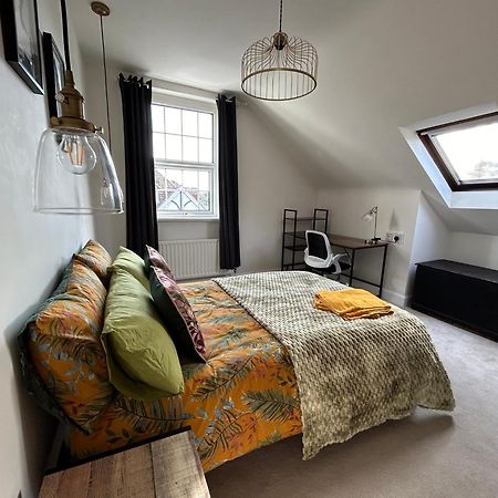 Seaside Rentals Bournemouth - 2Br, Upto 6Ppl, Beach 3 Min Walk, Dogs Ok, Wifi, Park 2 Cars Exterior photo