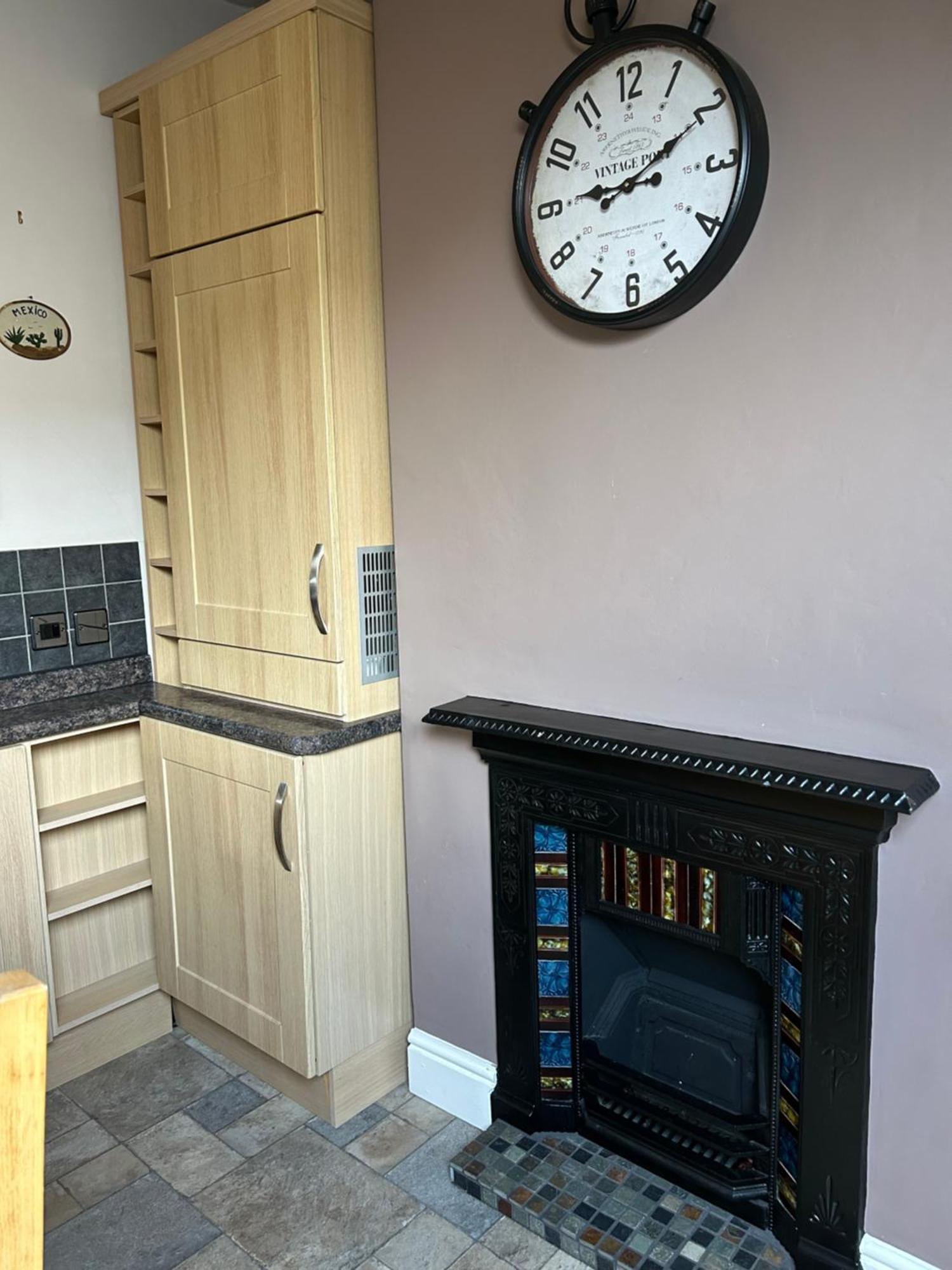 Seaside Rentals Bournemouth - 2Br, Upto 6Ppl, Beach 3 Min Walk, Dogs Ok, Wifi, Park 2 Cars Exterior photo