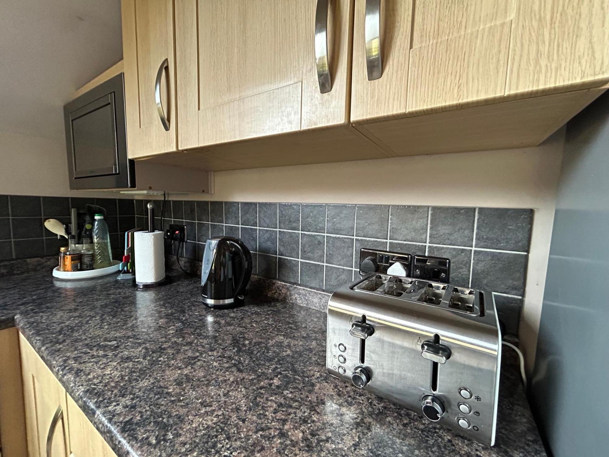 Seaside Rentals Bournemouth - 2Br, Upto 6Ppl, Beach 3 Min Walk, Dogs Ok, Wifi, Park 2 Cars Exterior photo