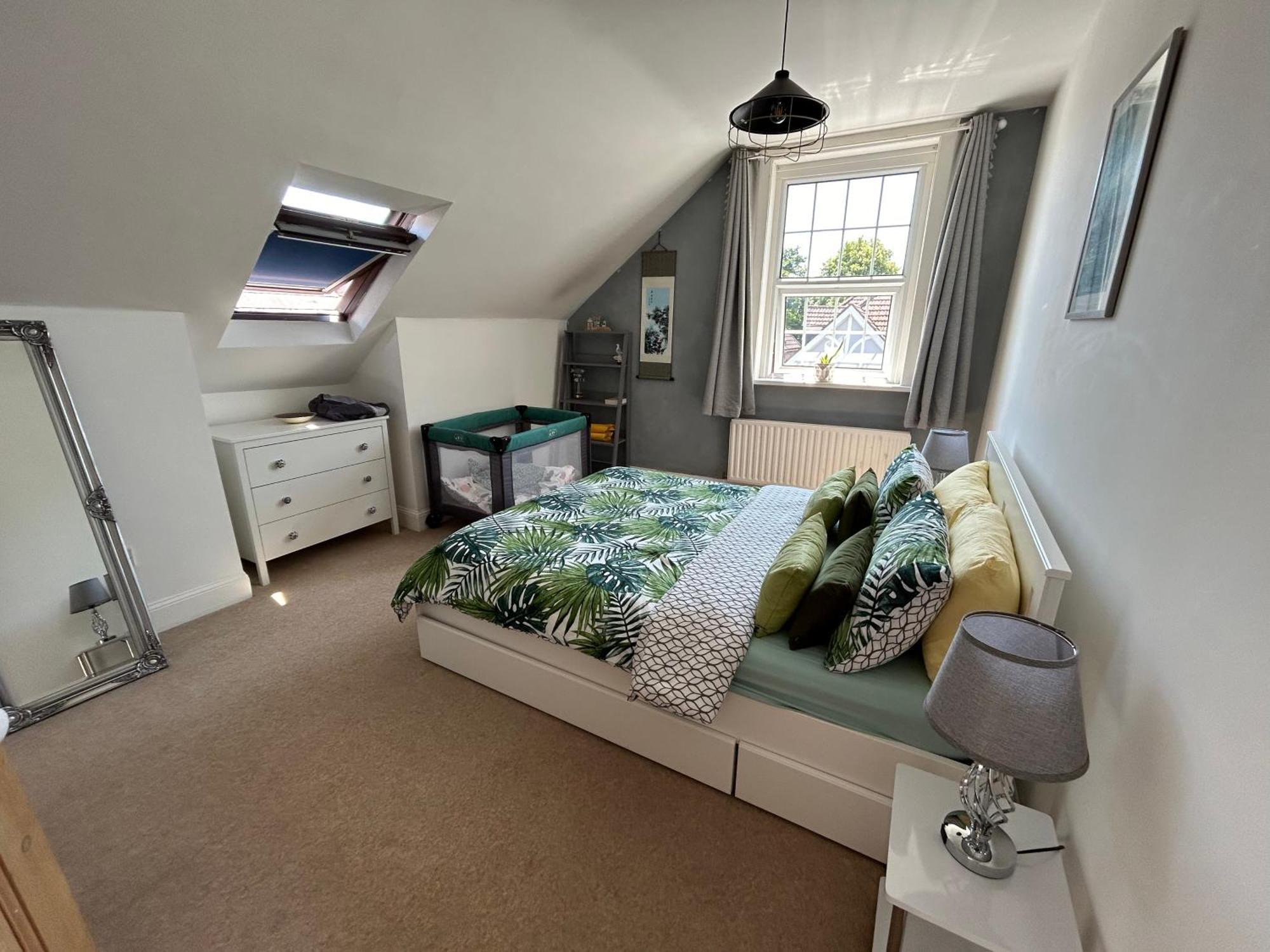 Seaside Rentals Bournemouth - 2Br, Upto 6Ppl, Beach 3 Min Walk, Dogs Ok, Wifi, Park 2 Cars Exterior photo